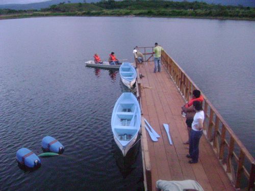 هتل Aguas Termales San Martín