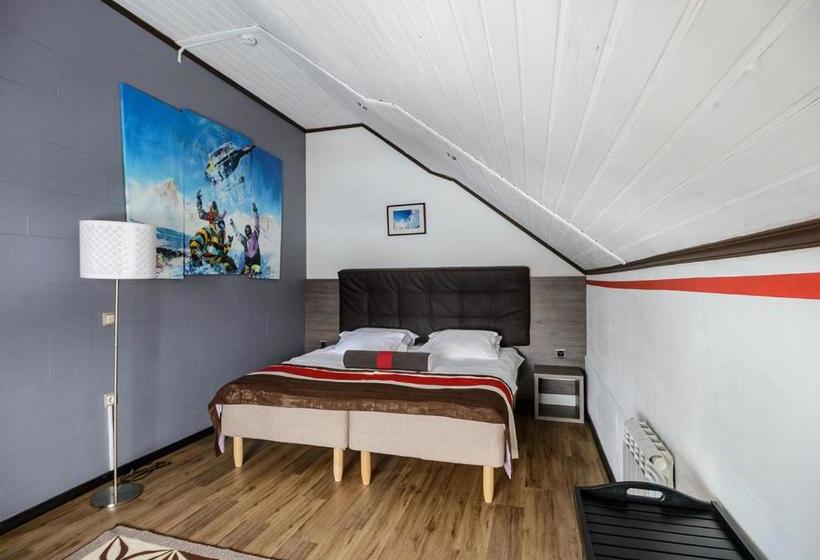 هتل Ays Club Sheregesh