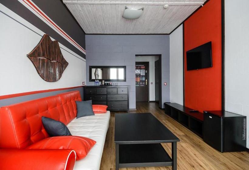 هتل Ays Club Sheregesh