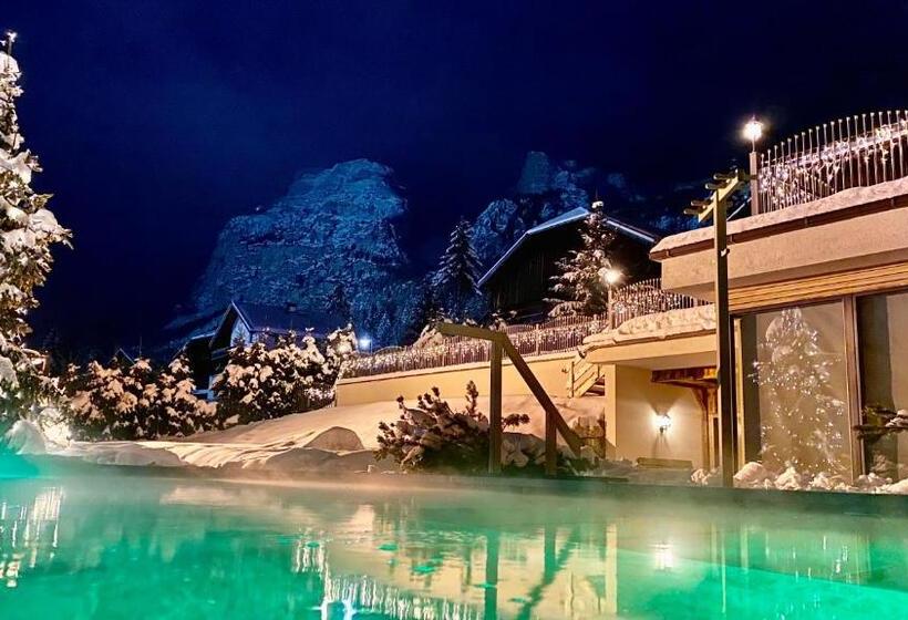 Отель Dolasilla Mountain Panoramic Wellness