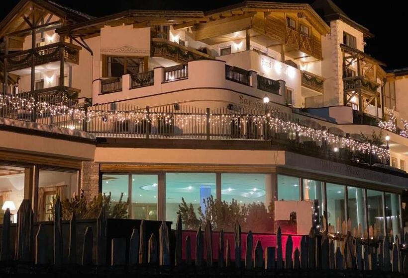 Отель Dolasilla Mountain Panoramic Wellness