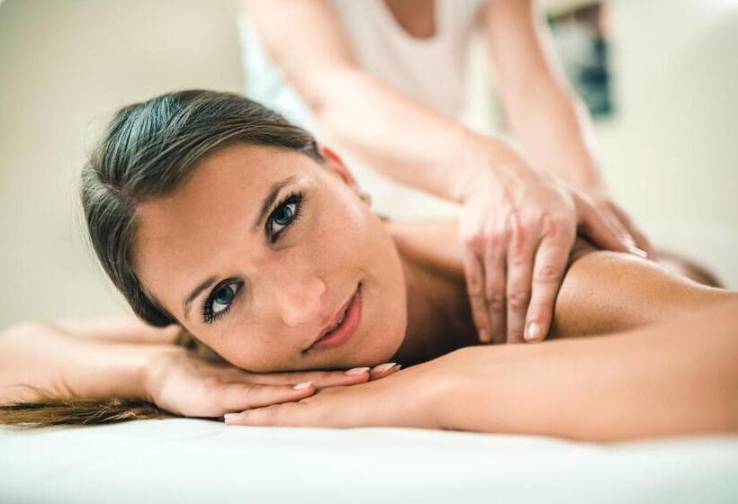 Отель Dolasilla Mountain Panoramic Wellness