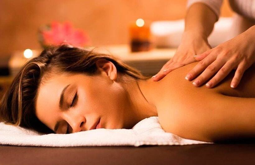 فندق Dvoryanskaya