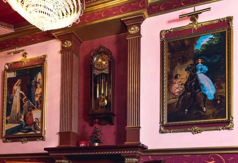 فندق Dvoryanskaya