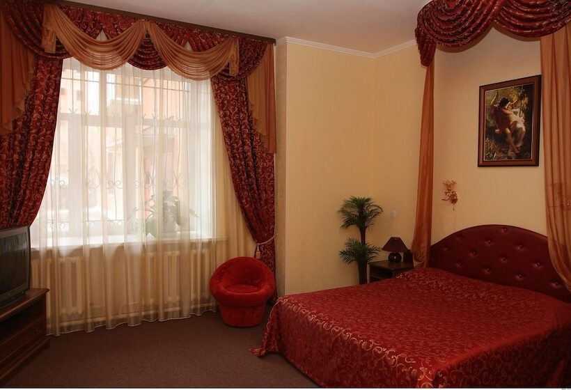 فندق Dvoryanskaya