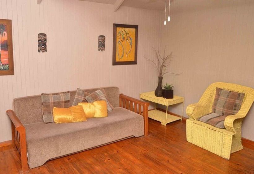 Отель Ntsuty Lodge