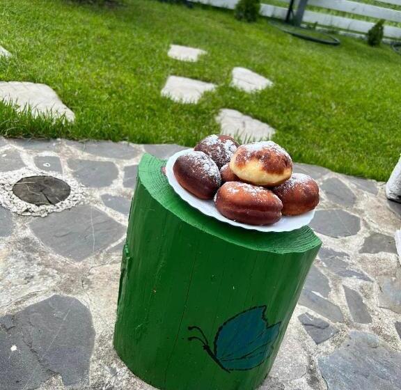 ホテル Pensiunea Crescent Predeal