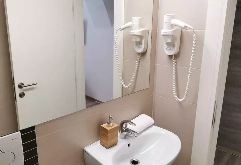 پانسیون Rooms Ambrožič