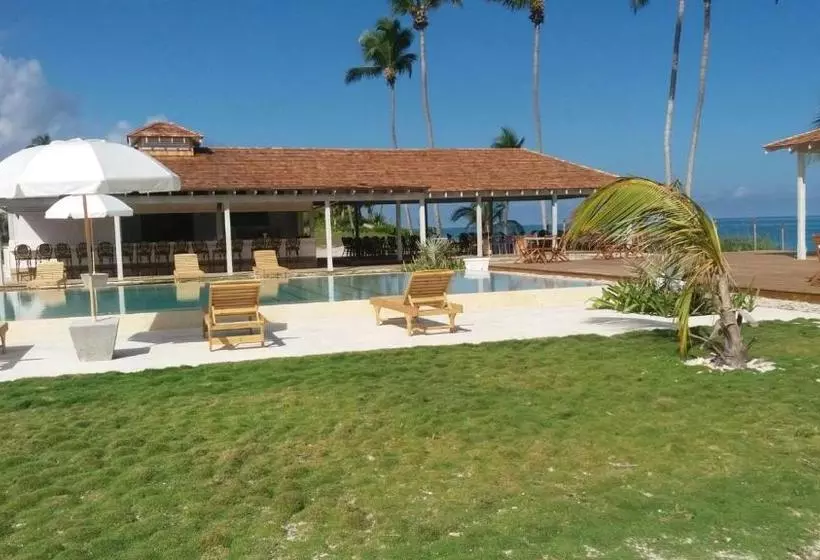 Seven Palms