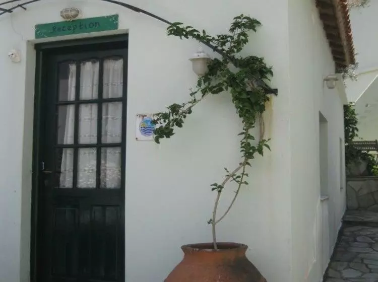 Studio Pefkos