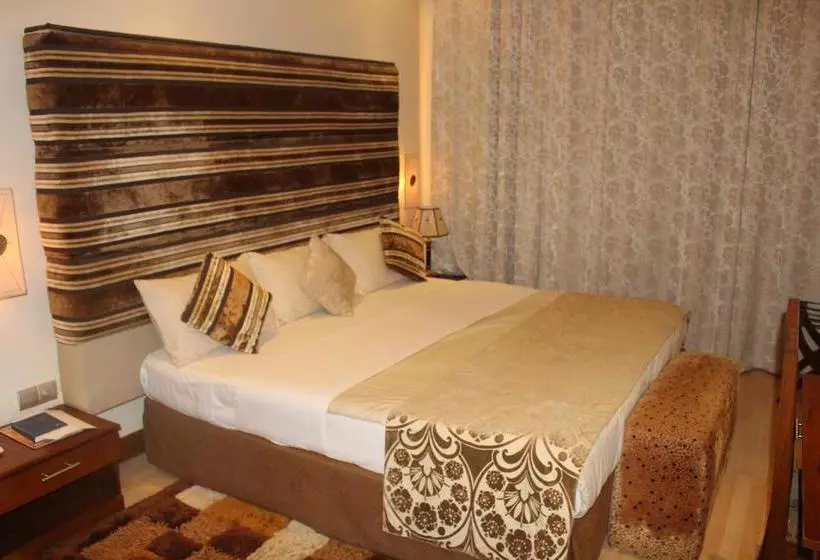 هتل Victoria Blue S & Apartments