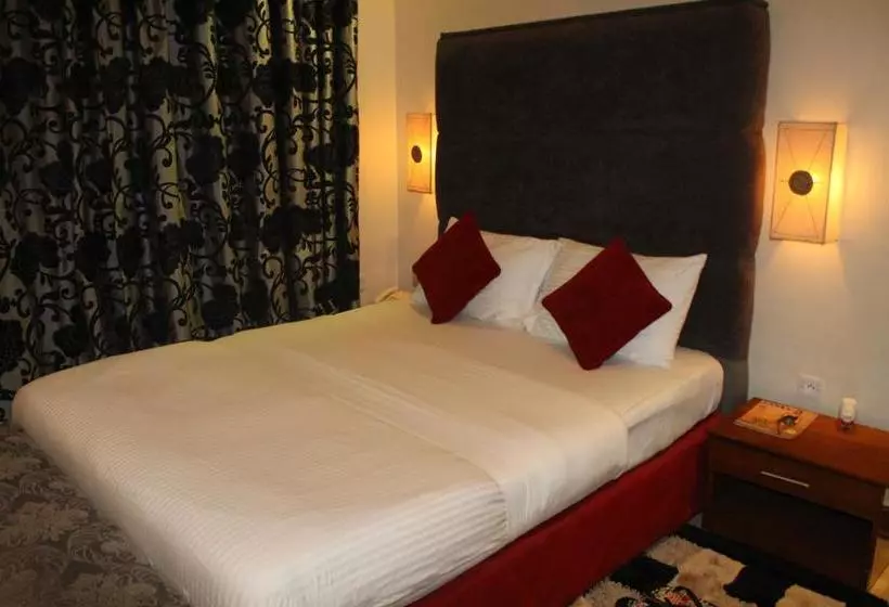 هتل Victoria Blue S & Apartments