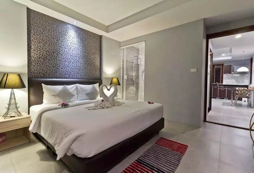 Baan Rawee Apartments