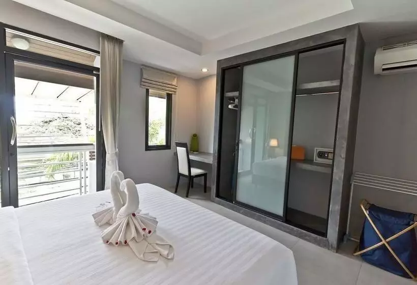 Baan Rawee Apartments