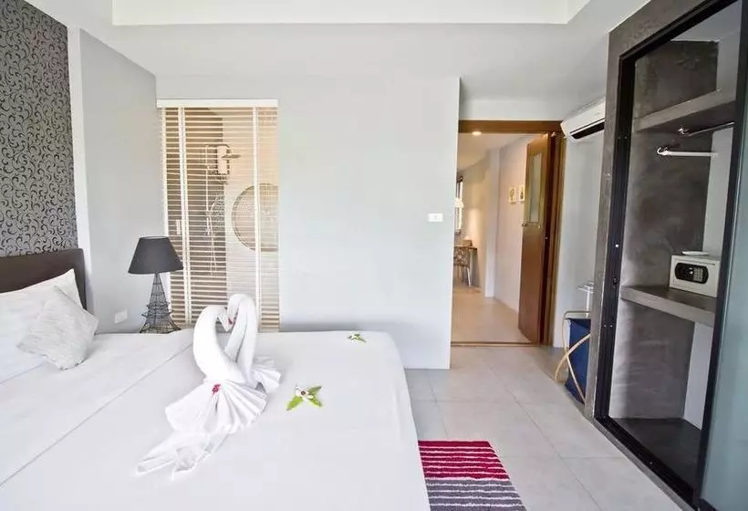 Baan Rawee Apartments