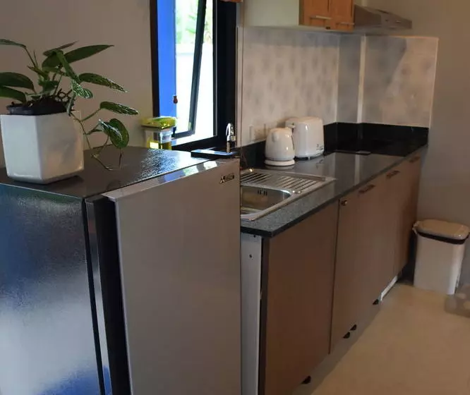 Baan Rawee Apartments