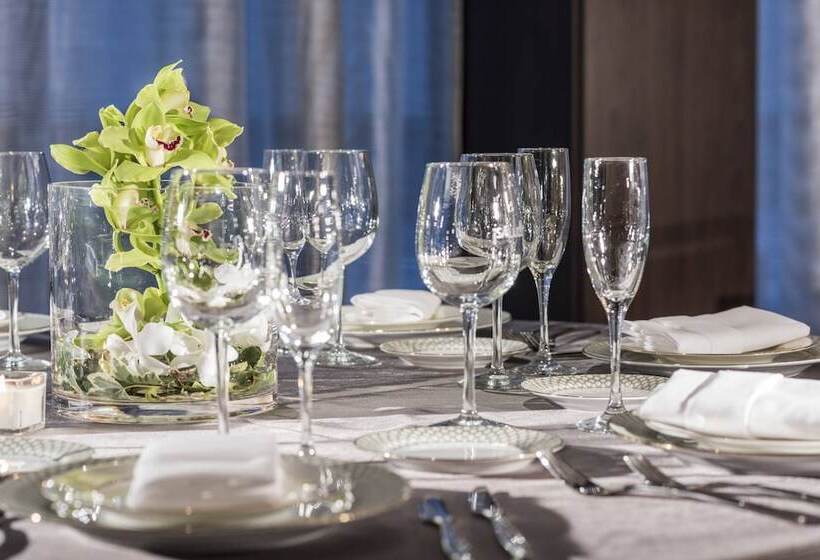 Ac Hotel By Marriott Boston Downtown