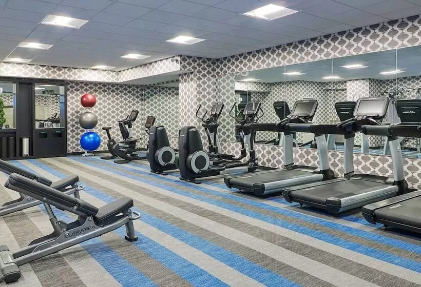 ホテル Aloft South Bend