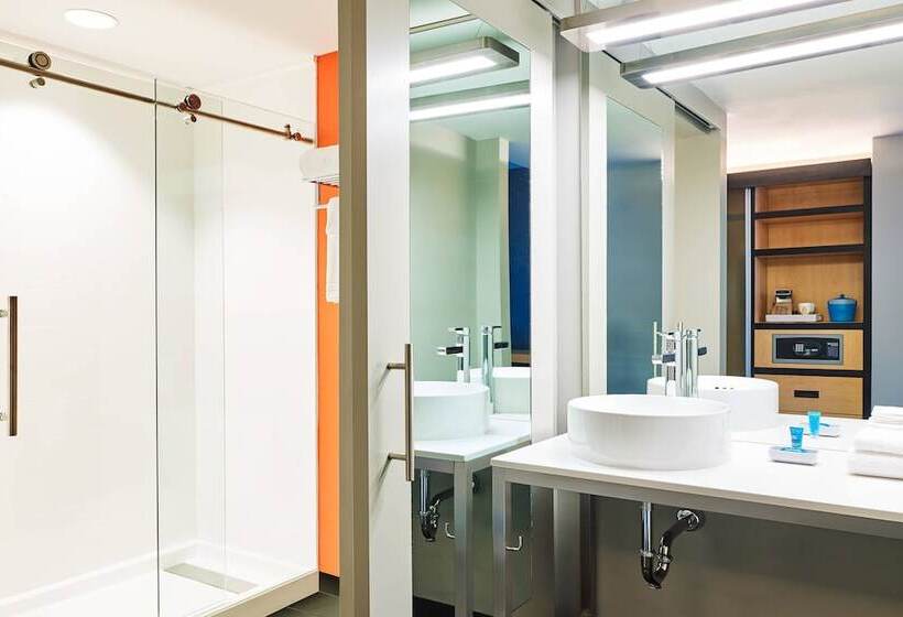 فندق Aloft South Bend