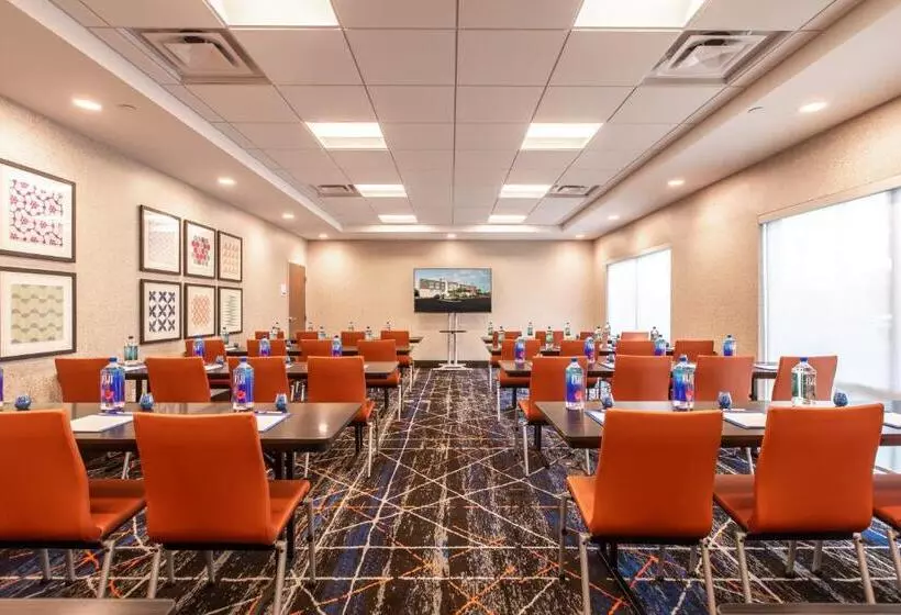 ホテル Holiday Inn Express & Suites Greenville S   Piedmont, An Ihg
