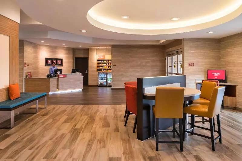Hotelli Towneplace Suites By Marriott San Bernardino Loma Linda
