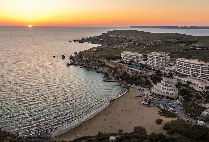 Seashells Apartments With Terrace, Just Off The Seafront In Bugibba   By Getawaysmalta