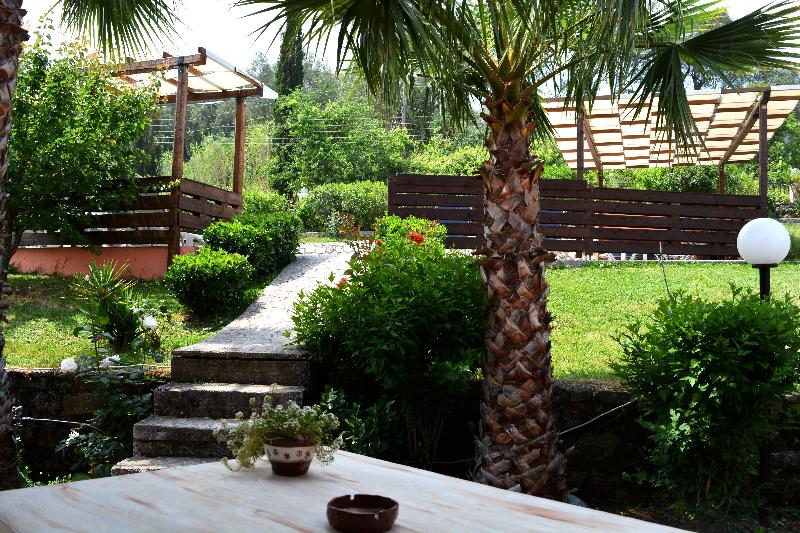 호텔 Apartments Despina