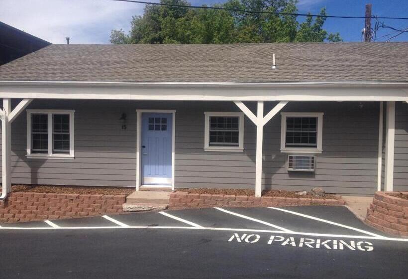 Отель Basalt Mountain Inn