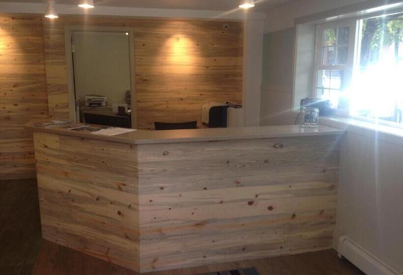 Отель Basalt Mountain Inn