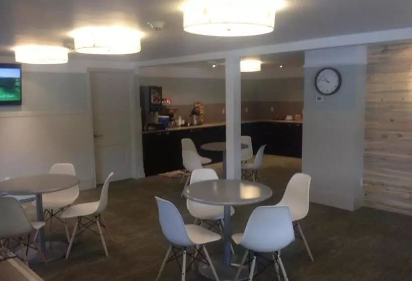 Hotelli Basalt Mountain Inn