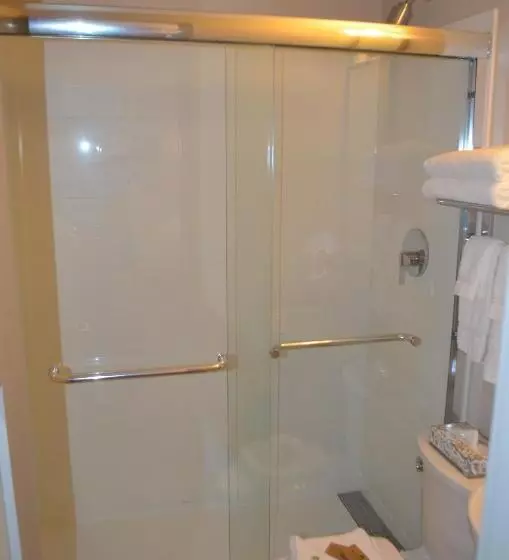 Hotelli Basalt Mountain Inn