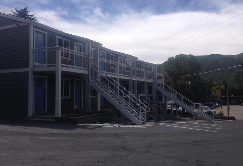 Отель Basalt Mountain Inn