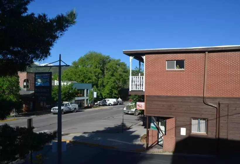 Hotelli Basalt Mountain Inn