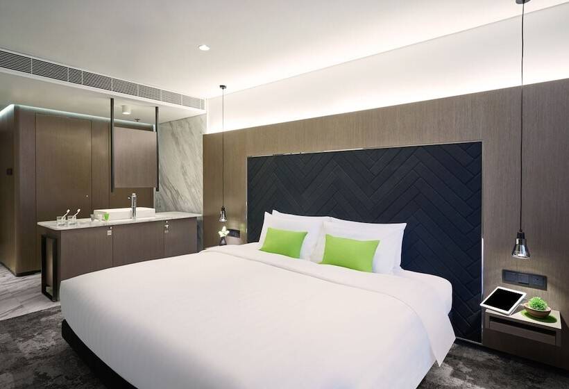 هتل Ease Tsuen Wan