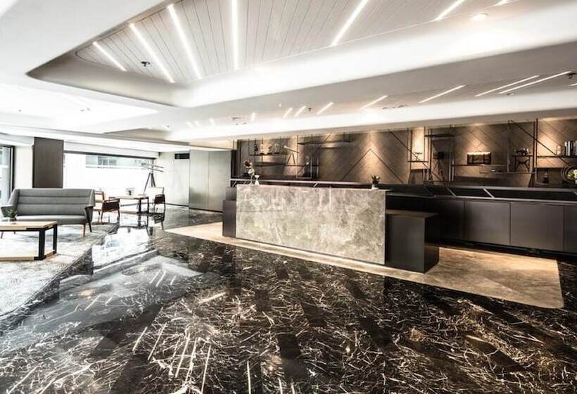 هتل Ease Tsuen Wan