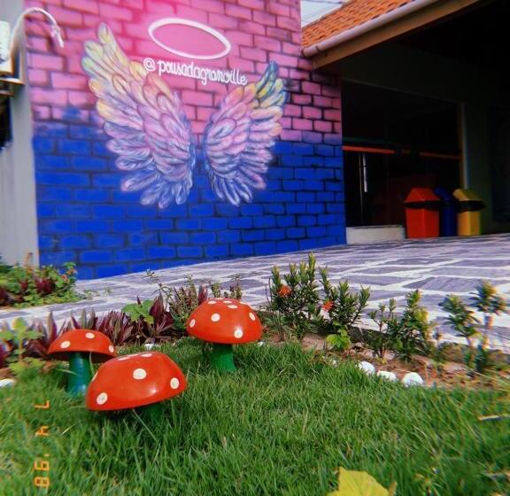 בית מלון כפרי Pousada Granville