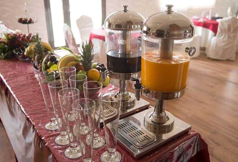 هتل Raoum Inn Buraydah