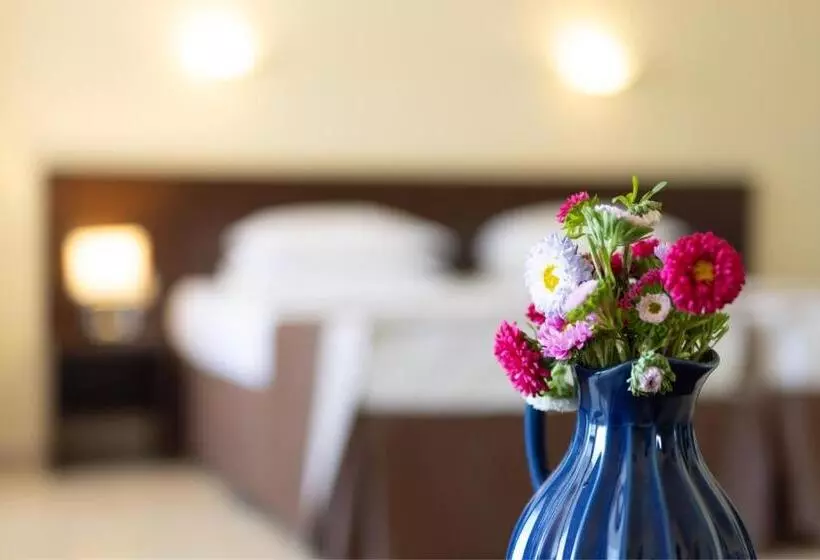 هتل Rome Palace Deluxe   All Inclusive Premium