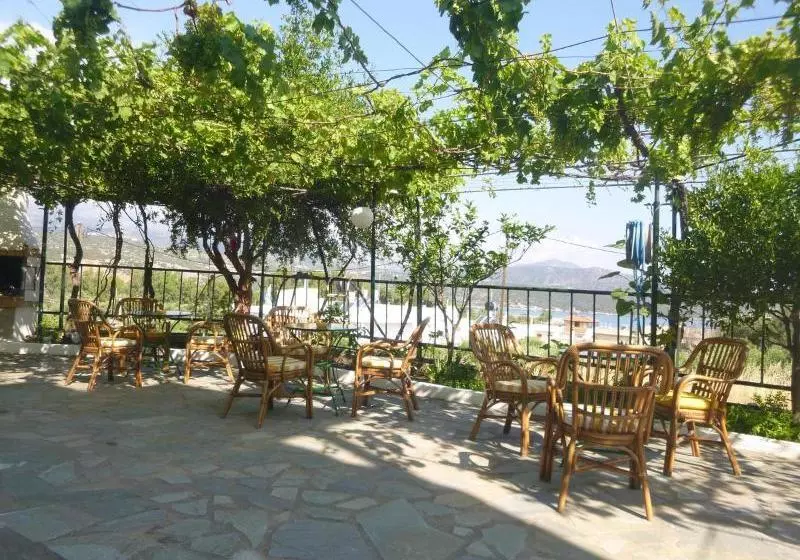 Hotelli Stavros Apartments