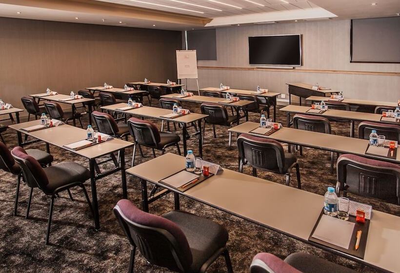 فندق Sunsquare Cape Town City Bowl