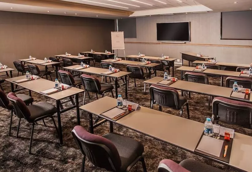 Hotelli Sunsquare Cape Town City Bowl