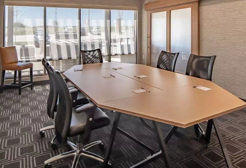 Hotelli Towneplace Suites By Marriott Dallas Mesquite