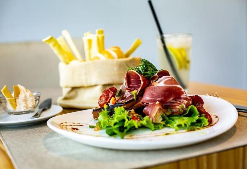 هتل Unit Santa Rosa