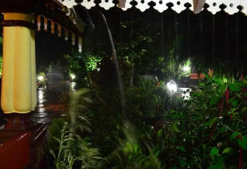 Palm Grove Cottages   Leisure Resort