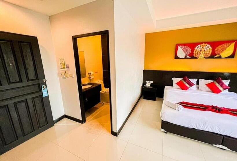 אתר נופש Naiyang Beach Hotel Sha Plus