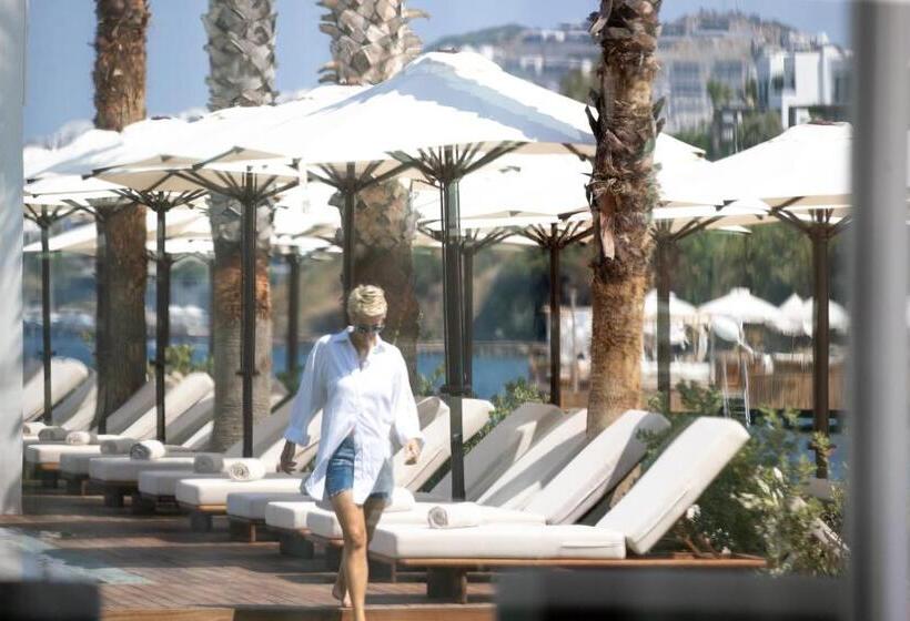 Yalikavak Marina Hotel By Social Living Collection