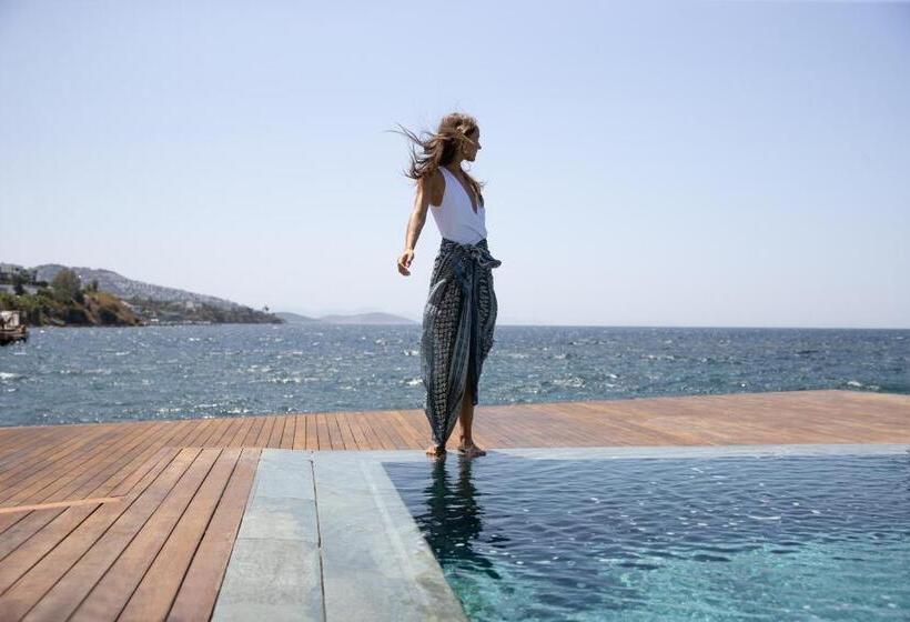 Yalikavak Marina Hotel By Social Living Collection