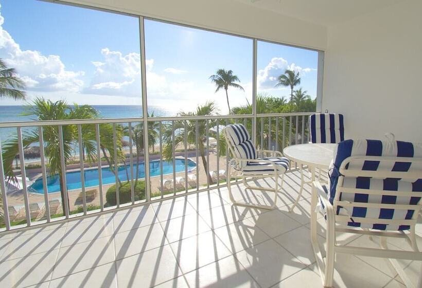 Aqua Bay Club Condos