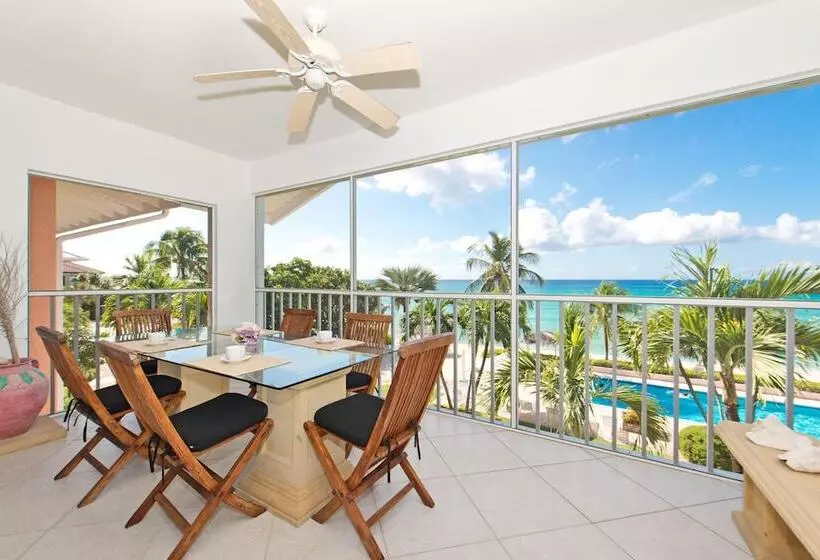 Aqua Bay Club Condos