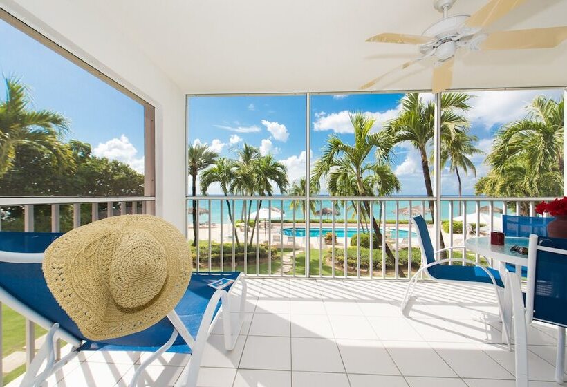 Aqua Bay Club Condos